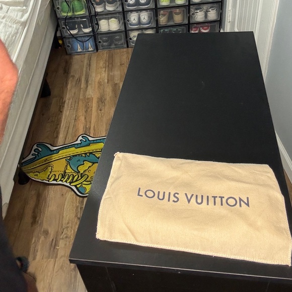 LOUIS VUITTON WHITE
MONOGRAM/MURAKAMI LONG
WALLET - Picture 2 of 6